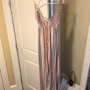 Lulus’s adjustable strap Maxi